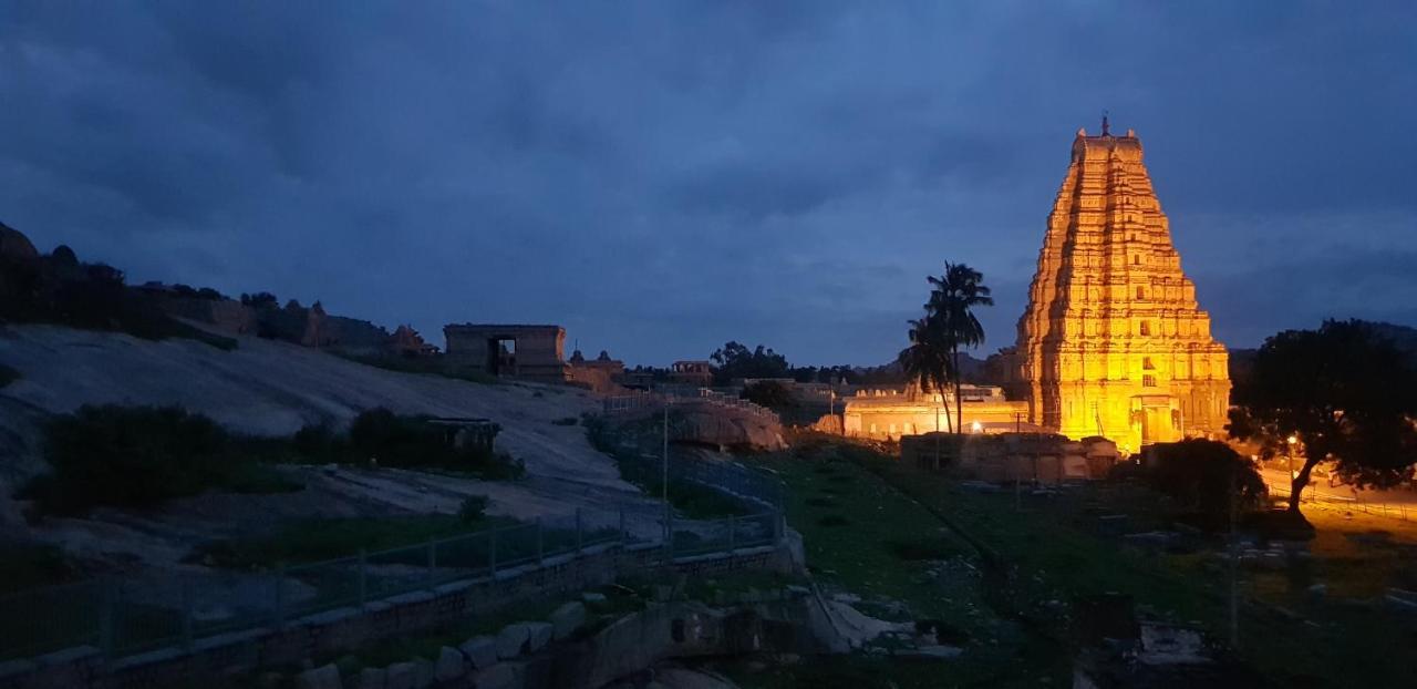 Padmaa Hampi Villa מראה חיצוני תמונה