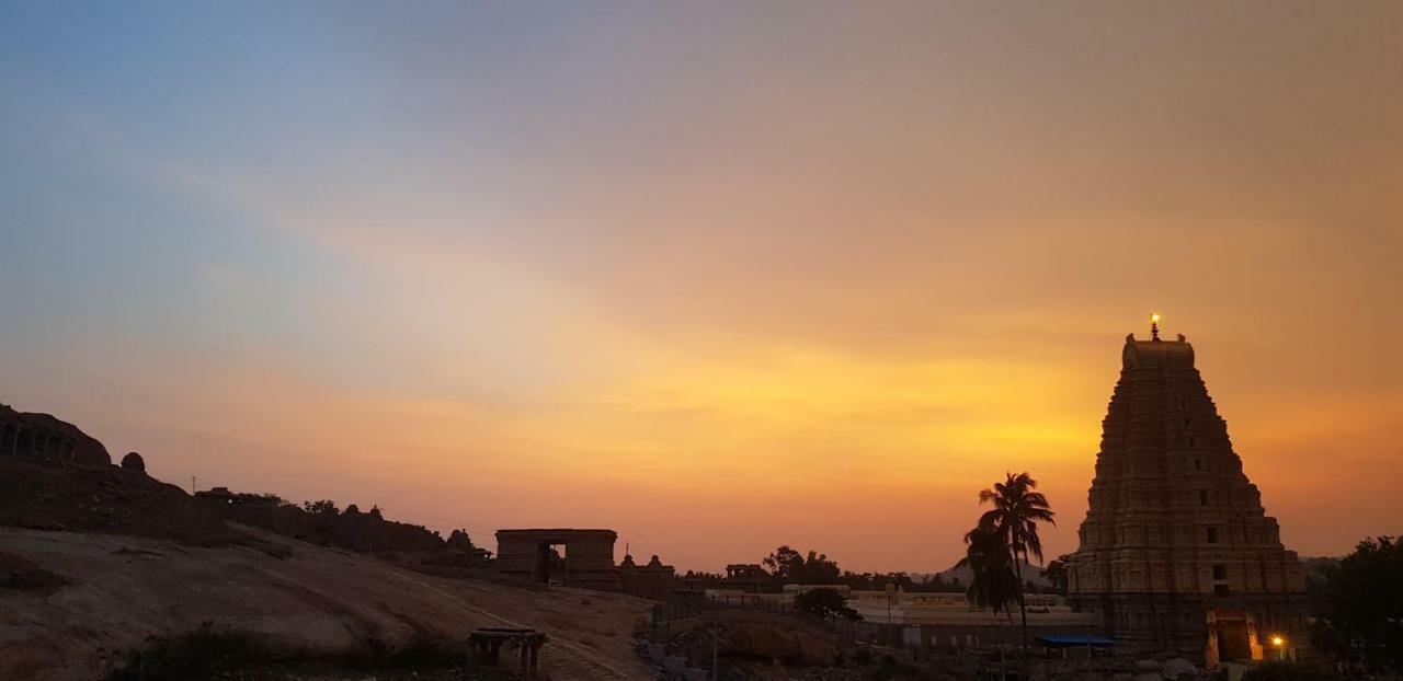 Padmaa Hampi Villa מראה חיצוני תמונה